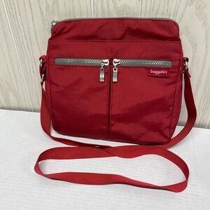 Baggallini Crossbody Shoulder Bag Modern Pockets Apple Red 10x10x2